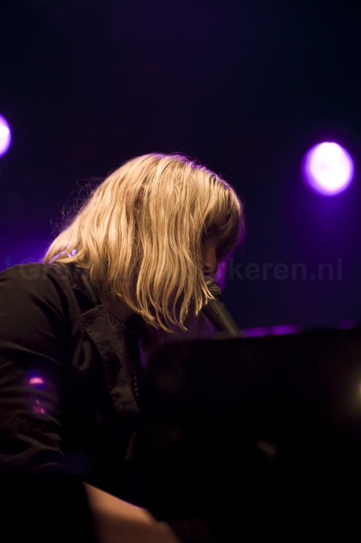 Irene Wiersma op piano